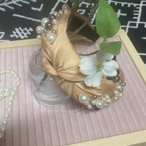 Nude Pearl Headband